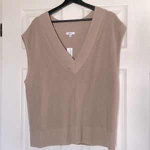NWT Pullover Sweater Vest